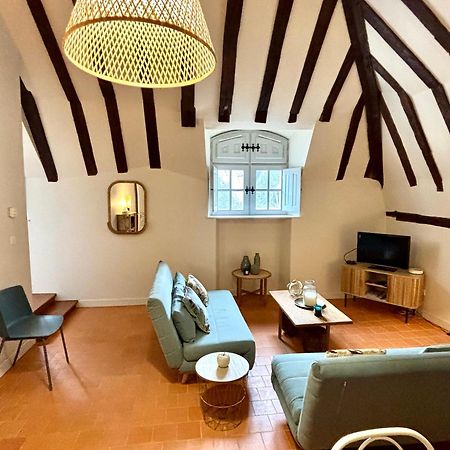 Appartement Au Centre De Ришельє Екстер'єр фото